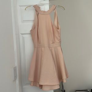 Lulu’s open back peach dress